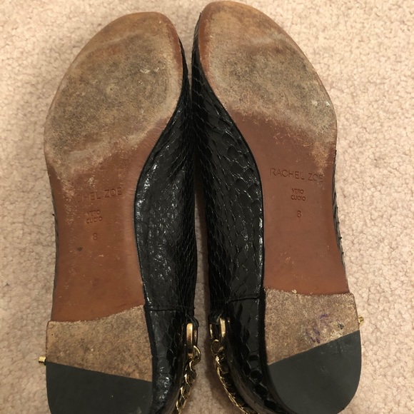 Rachel Zoe black snakeskin flats with gold chain - Picture 4 of 4